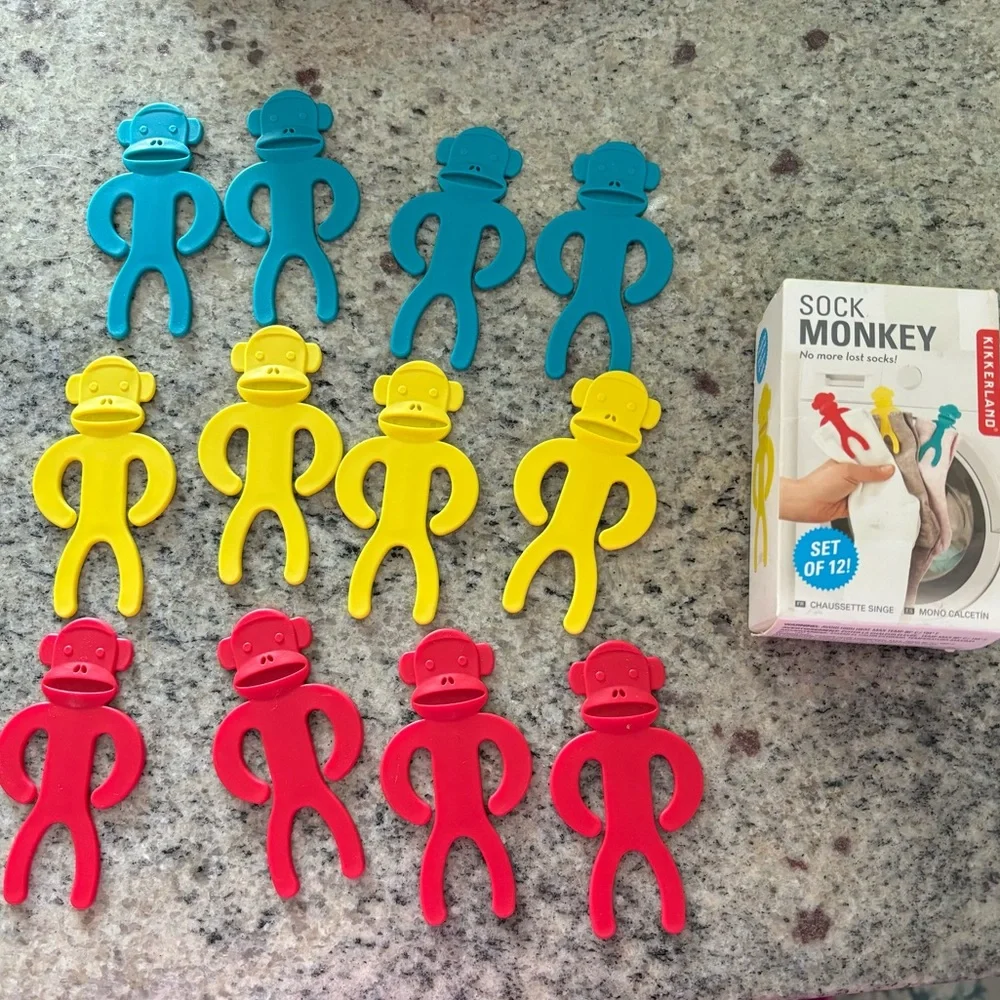 Kikkerland Sock Monkeys Set of 12 Sock Clips